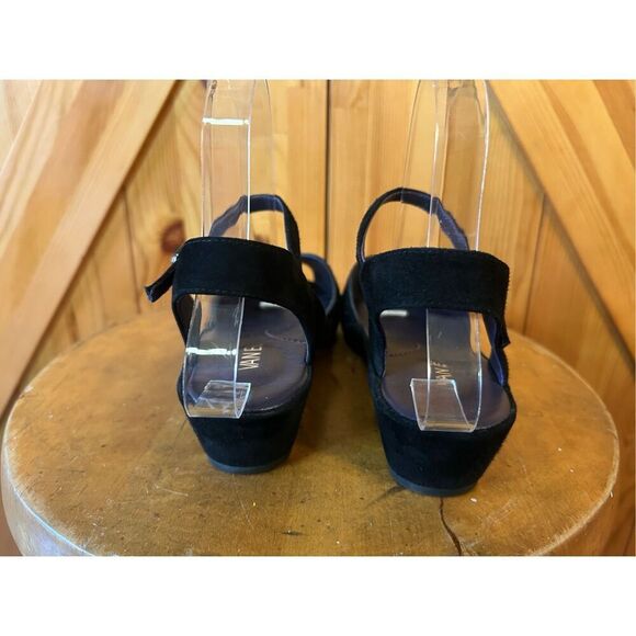 Vaneli 'Darlene' in black suede A perforated vamp and slim ankle strap size 8.5 - Picture 4 of 8